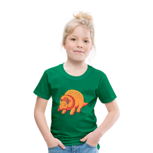 Lade das Bild in den Galerie-Viewer, Kinder Premium T-Shirt - Dino Triceratops - Kelly Green