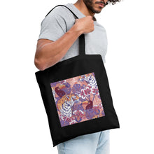 Lade das Bild in den Galerie-Viewer, Design Jutebeutel - Flowers and Animals - Schwarz