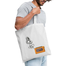 Lade das Bild in den Galerie-Viewer, Jutebeutel Vintage mit portablem Kassettenspieler - Weiß