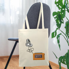 Lade das Bild in den Galerie-Viewer, Jutebeutel Vintage mit portablem Kassettenspieler - Natur