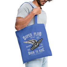 Lade das Bild in den Galerie-Viewer, Stoffbeutel Vintage Super Plug Born to Ride - Hellblau