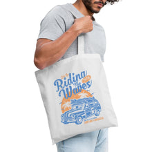 Lade das Bild in den Galerie-Viewer, Vintage Jutebeutel Riding The Waves - Weiß