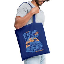 Lade das Bild in den Galerie-Viewer, Vintage Jutebeutel Riding The Waves - Royalblau