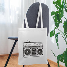 Lade das Bild in den Galerie-Viewer, Vintage Jutebeutel mit Kassetten-Rekorder - Weiß