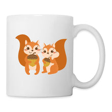Lade das Bild in den Galerie-Viewer, Eichhörnchen Tasse - white