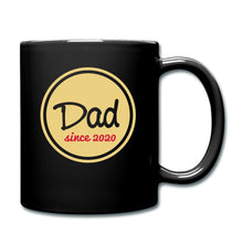 Lade das Bild in den Galerie-Viewer, Papa Tasse schwarz - Dad since 2020 - Schwarz