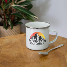 Lade das Bild in den Galerie-Viewer, Emaille-Tasse - Mountain Explorer - Weiß