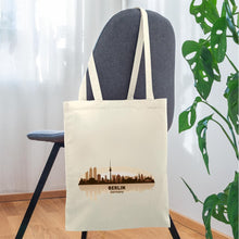 Lade das Bild in den Galerie-Viewer, Stoffbeutel Berlin mit Skyline - Natur
