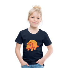 Lade das Bild in den Galerie-Viewer, Kinder Premium T-Shirt - Dino Triceratops - Navy
