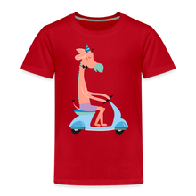 Lade das Bild in den Galerie-Viewer, Kinder Premium T-Shirt - Giraffe auf dem Roller - Rot
