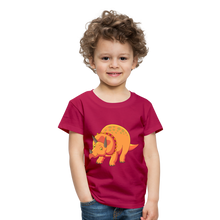 Lade das Bild in den Galerie-Viewer, Kinder Premium T-Shirt - Dino Triceratops - dunkles Pink
