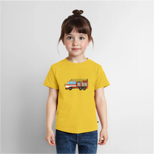 Lade das Bild in den Galerie-Viewer, Kinder Premium T-Shirt - Feuerwehr - Sonnengelb

