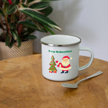 Lade das Bild in den Galerie-Viewer, Emaille-Tasse - Frohe Weihnachten mit Weihnachtsmann und Baum - Weiß
